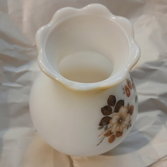 Vintage Milk Glass Hurricane Lamp Shade Ombre | Floral Amber | Romantic Cottage - Picture 4 of 16